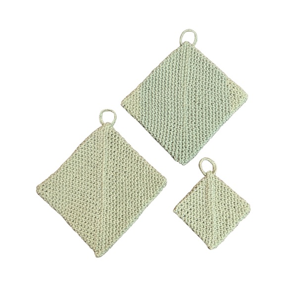 Handmade 100% Cotton Pot Holders / Hot Pads - Picture 2 of 2